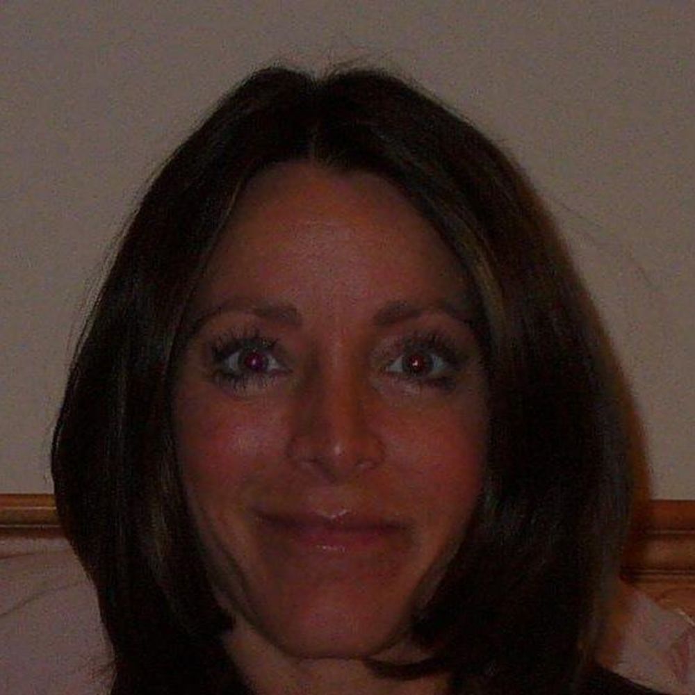 Meet your Posher, Debbie